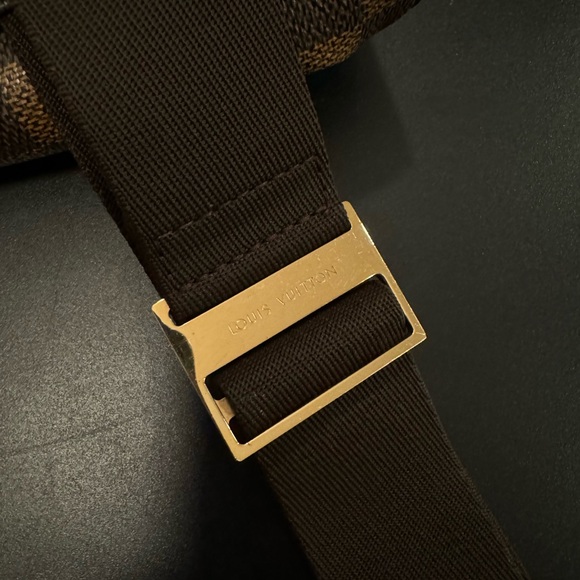 Louis Vuitton Geronimos Waist/Bum Bag Damier Canvas w/Red Interior - Picture 7 of 7